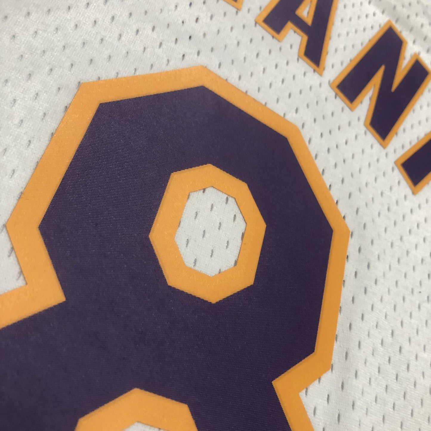 Kobe Bryant 2003/04 White Swingman