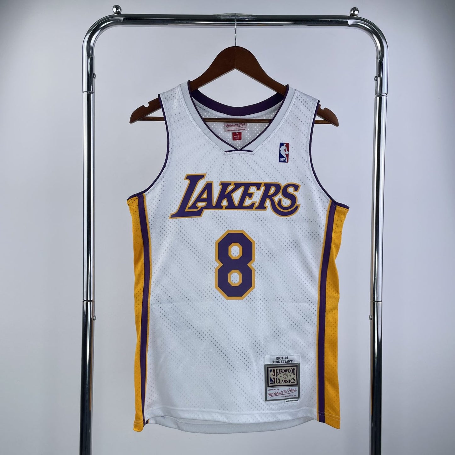 Kobe Bryant 2003/04 White Swingman
