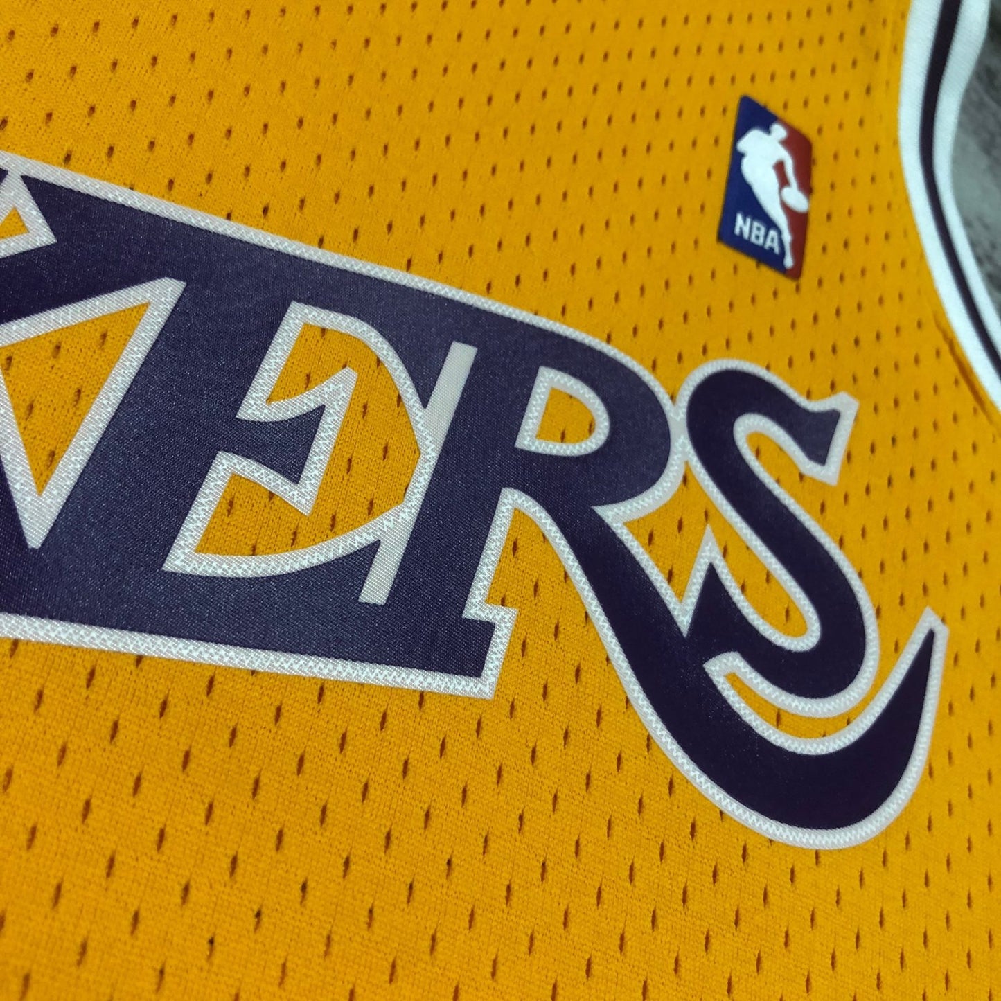 Magic Johnson 1984/85 Yellow Swingman