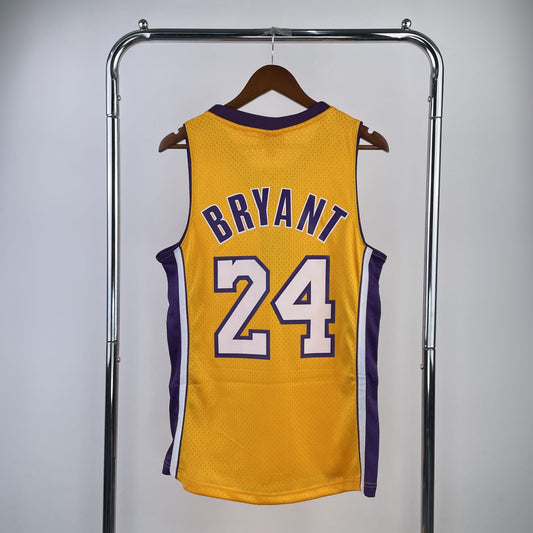 Kobe Bryant 2008/09 Yellow Swingman