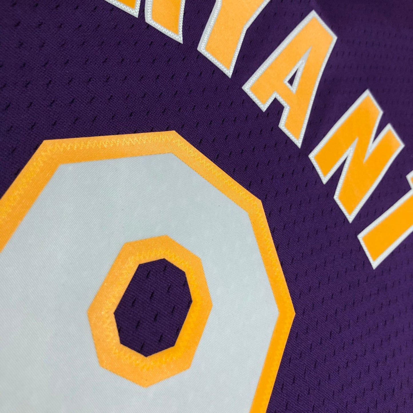 Kobe Bryant 2000/01 Purple Swingman