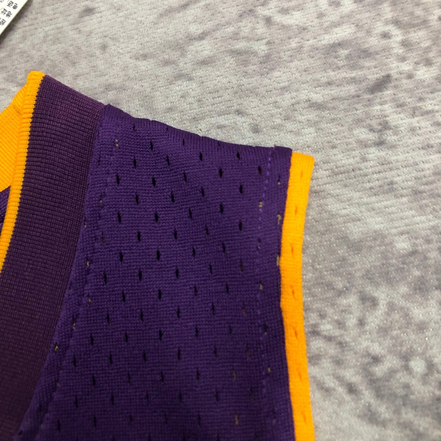 Kobe Bryant 2000/01 Purple Swingman